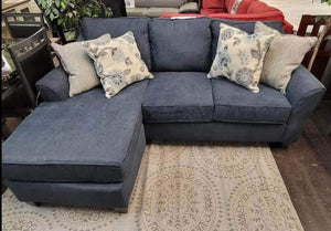 FLOOR MODEL CLEARANCE LANE BLUE LINEN REVERSIBLE SECTIONAL