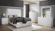 Load image into Gallery viewer, B3025 Martina 6pc Bedroom Set

