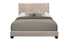 Load image into Gallery viewer, SH215 UPHOLSTERED TUFTED FABRIC BED
