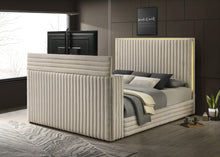 Load image into Gallery viewer, Villa White Platform Bed
