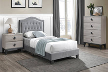 Load image into Gallery viewer, MINDY PLATFORM BED WITH RHINESTONES IN MULTIPLE COLORS
