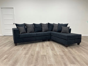 110 HOLLYWOOD BLACK SECTIONAL W/ PILLOWS