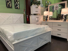 Load image into Gallery viewer, FLOOR MODEL CLEARANCE FARMWOOD QUEEN WHITE 6PC BEDROOM SET
