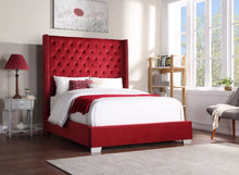 Load image into Gallery viewer, DIAMOND SKYE 6&quot; HEADBOARD QUEEN BED FRAME
