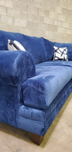 JAMBA OVERSIZED SECTIONAL IN THICK BLUE CHAMPION FABRIC