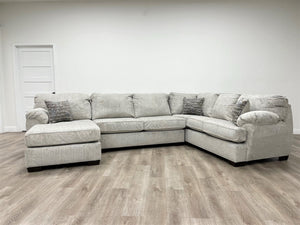 BRENTWOOD LINEN SECTIONAL W/ PILLOWS